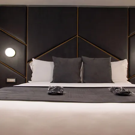 At Luxury Navona Penzion 4*