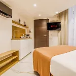 Casa de hóspedes At Luxury Navona 4*