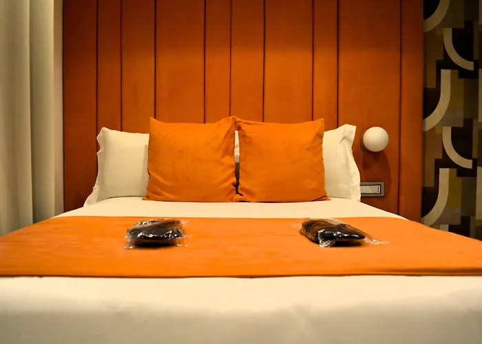 At Luxury Navona Pensionat 4*